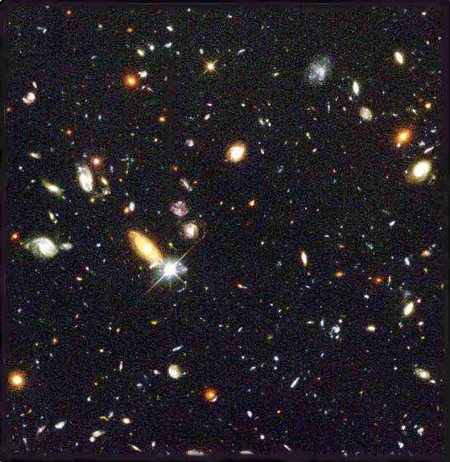 Conjunto de galaxias muy lejanas fotografiadas por el Hubble.