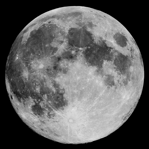 La Luna, con los mares, las zonas más oscuras, y las tierras altas más claras. Tomada de mercury.nineplanets.org