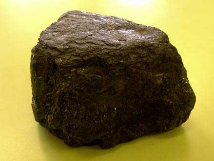 La hulla es un carbón con alto poder calórico. Imagen De Mier y Leva.